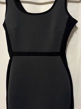 Banana Republic Two-Tone Quilted Midi Dress in Charcoal and Black